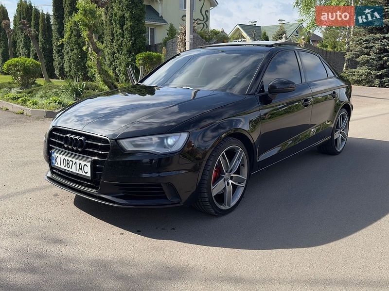 Седан Audi A3 2016 в Киеве