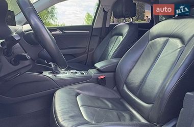 Седан Audi A3 2016 в Киеве