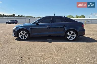 Седан Audi A3 2017 в Киеве