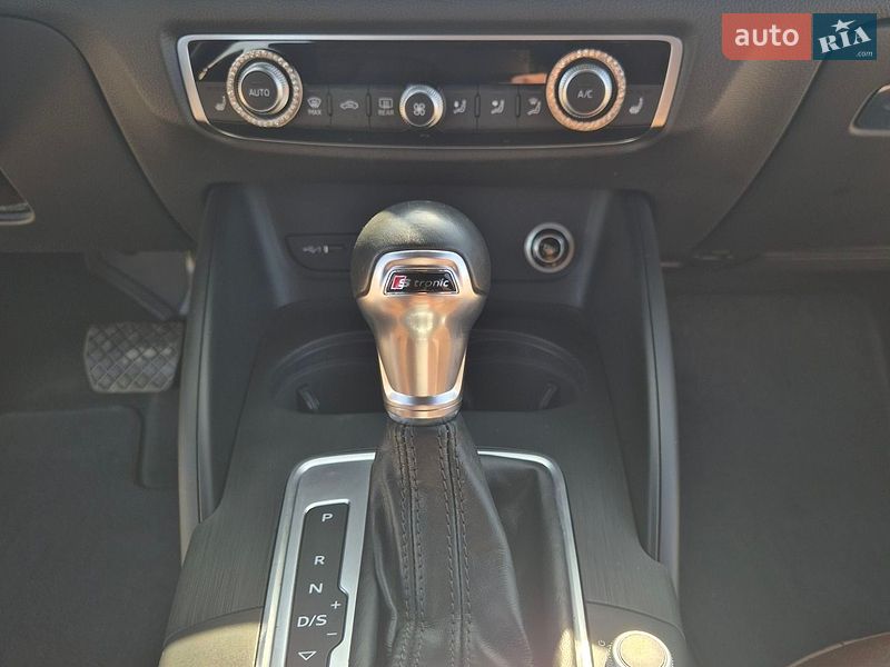Седан Audi A3 2017 в Киеве