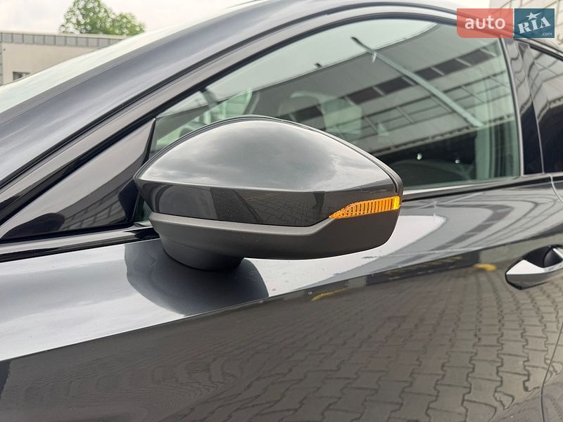 Седан Audi A3 2022 в Чернівцях