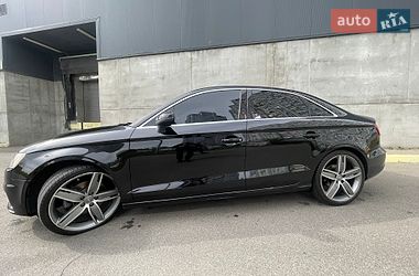 Седан Audi A3 2014 в Киеве