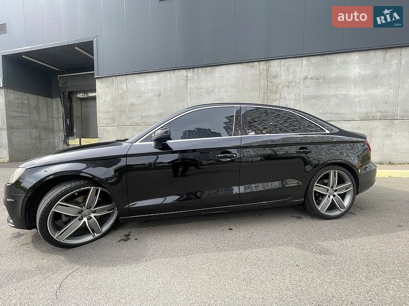 Седан Audi A3 2014 в Киеве