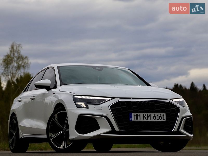 Седан Audi A3 2021 в Трускавці