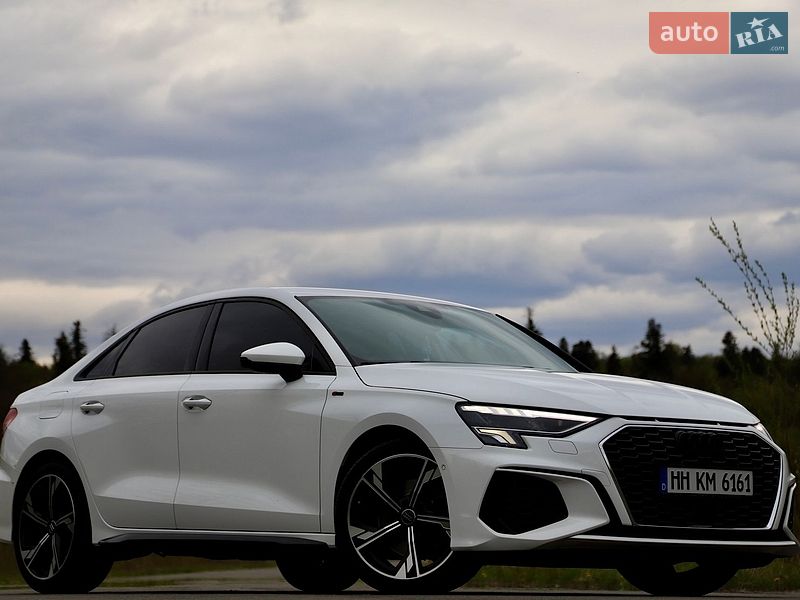 Седан Audi A3 2021 в Трускавці