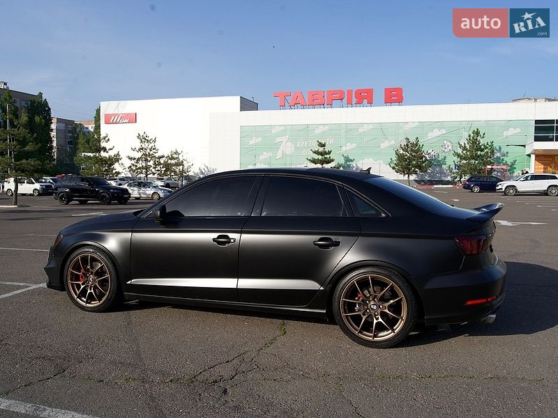 Седан Audi A3 2015 в Николаеве Седан Audi A3 2015 в Николаеве