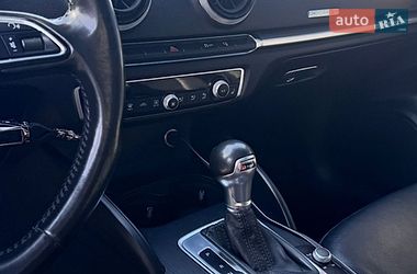 Седан Audi A3 2015 в Николаеве