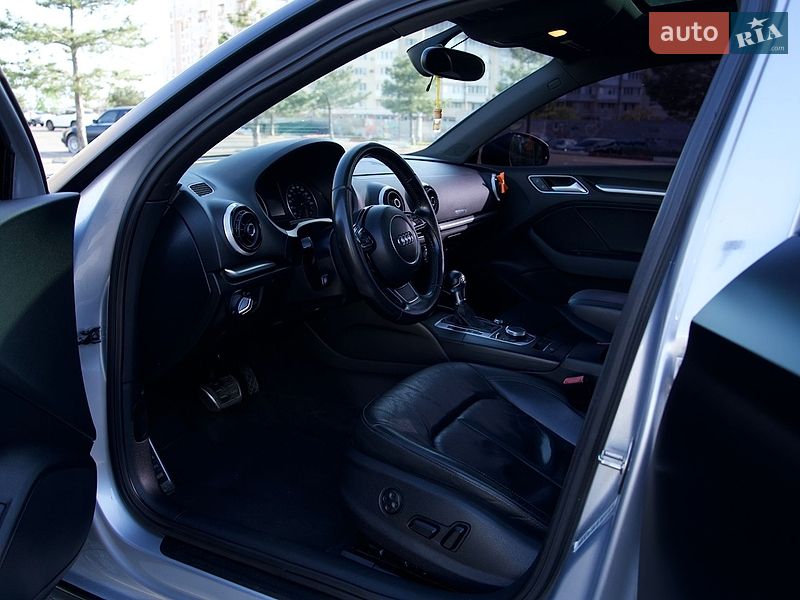 Седан Audi A3 2015 в Николаеве