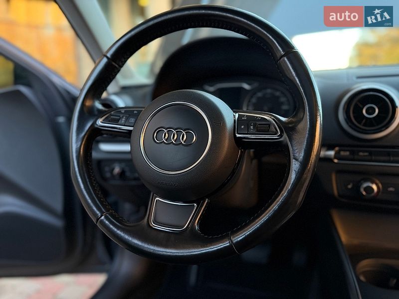 Хетчбек Audi A3 2016 в Одесі