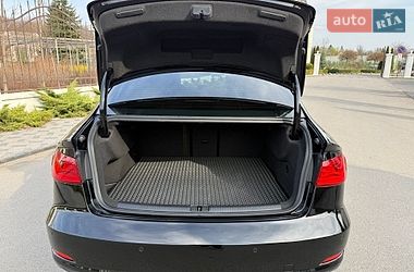 Седан Audi A3 2015 в Виннице