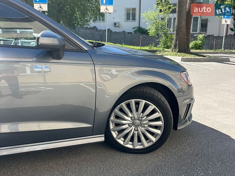Хетчбек Audi A3 2015 в Львові