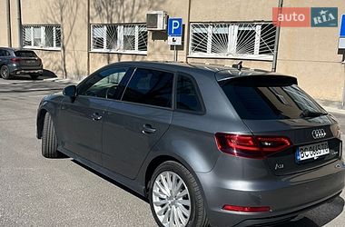 Хетчбек Audi A3 2015 в Львові