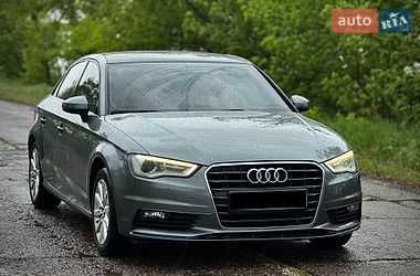 Седан Audi A3 2015 в Одесі