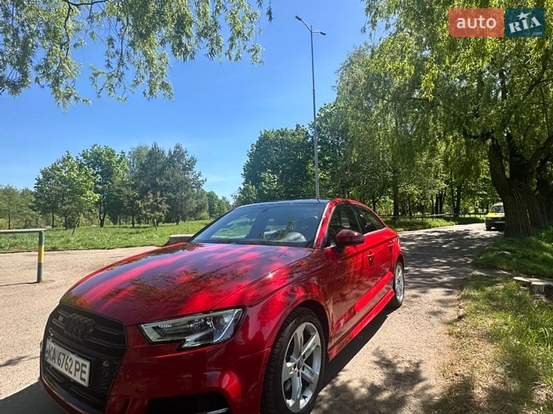 Седан Audi A3 2016 в Ровно