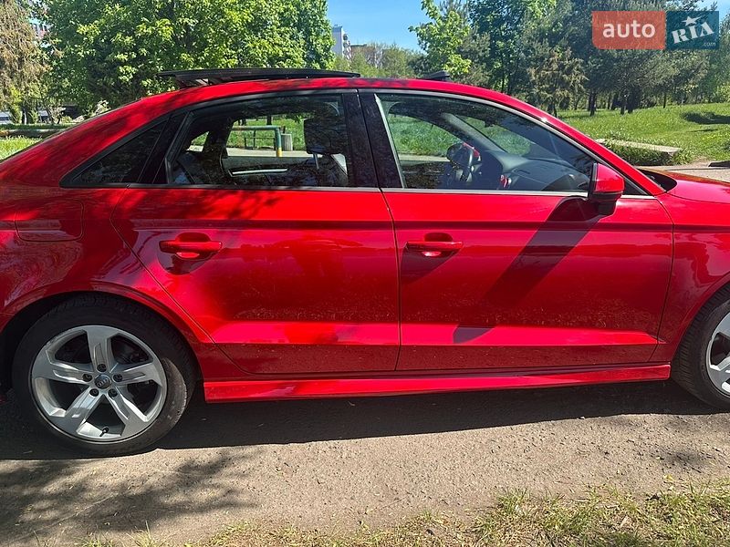 Седан Audi A3 2016 в Ровно
