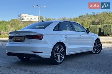 Седан Audi A3 2019 в Днепре