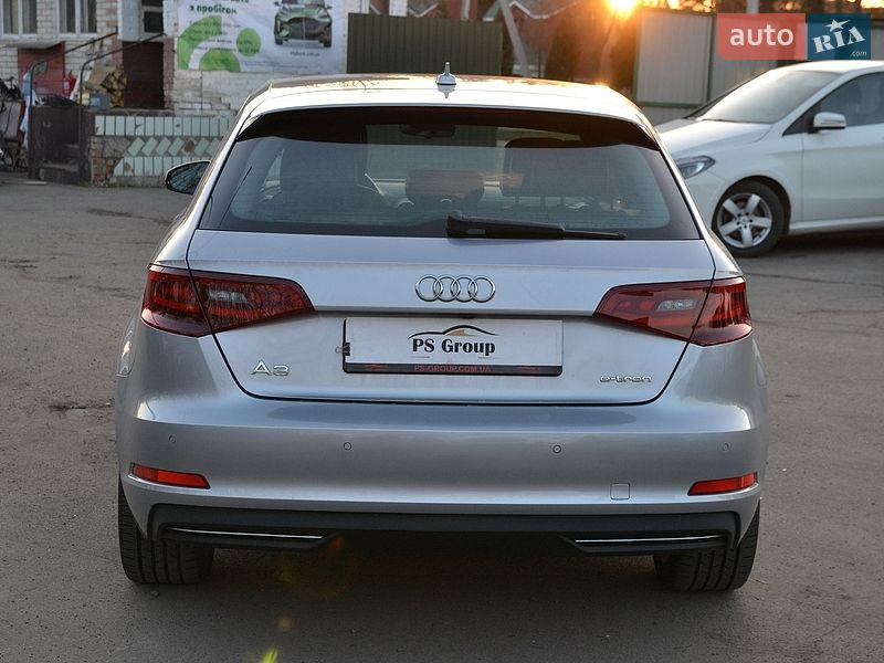 Хетчбек Audi A3 2016 в Луцьку
