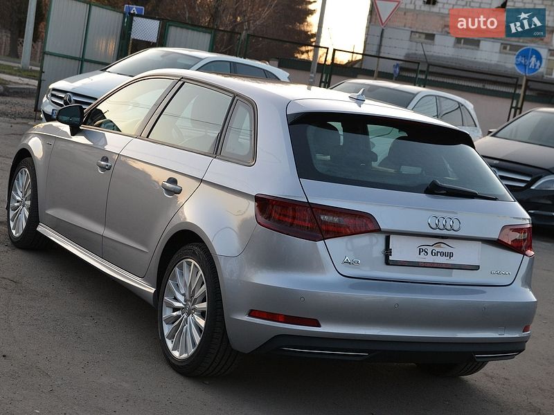 Хетчбек Audi A3 2016 в Луцьку