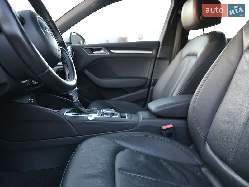 Хетчбек Audi A3 2016 в Луцьку