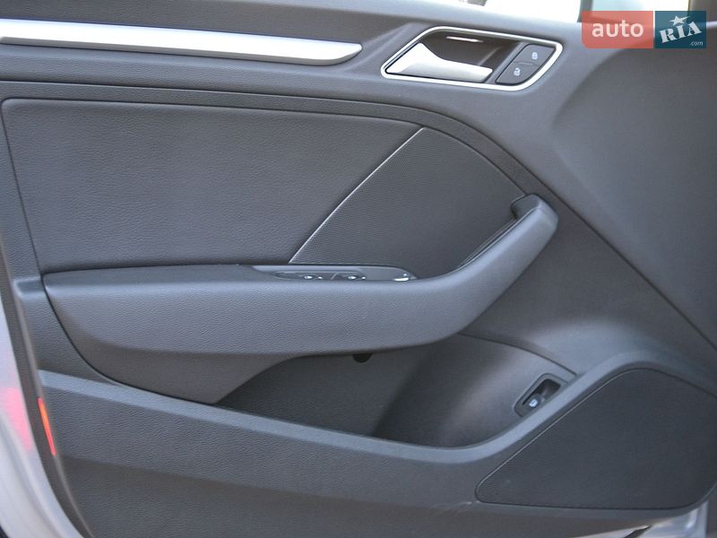 Хетчбек Audi A3 2016 в Луцьку