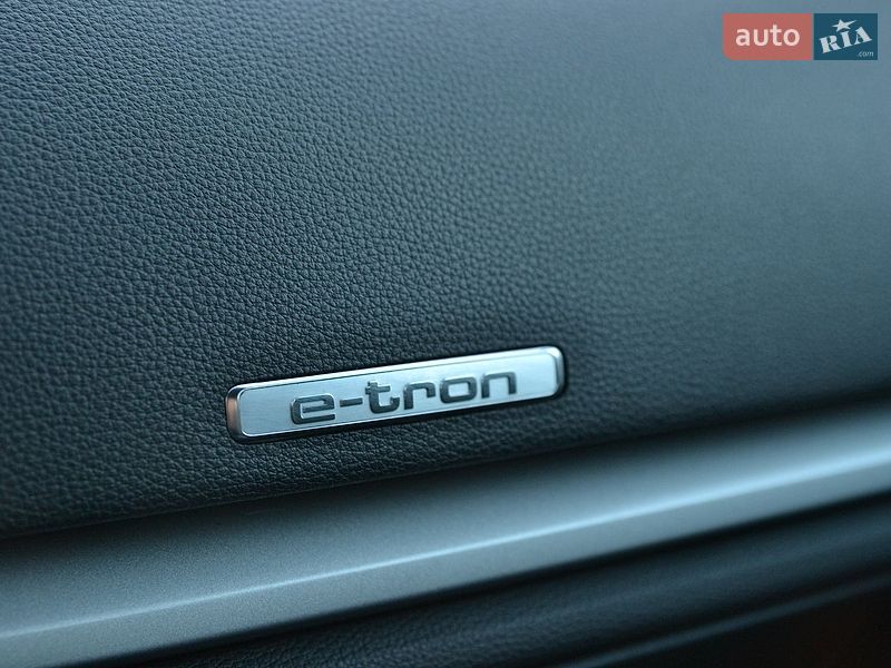 Хетчбек Audi A3 2016 в Луцьку