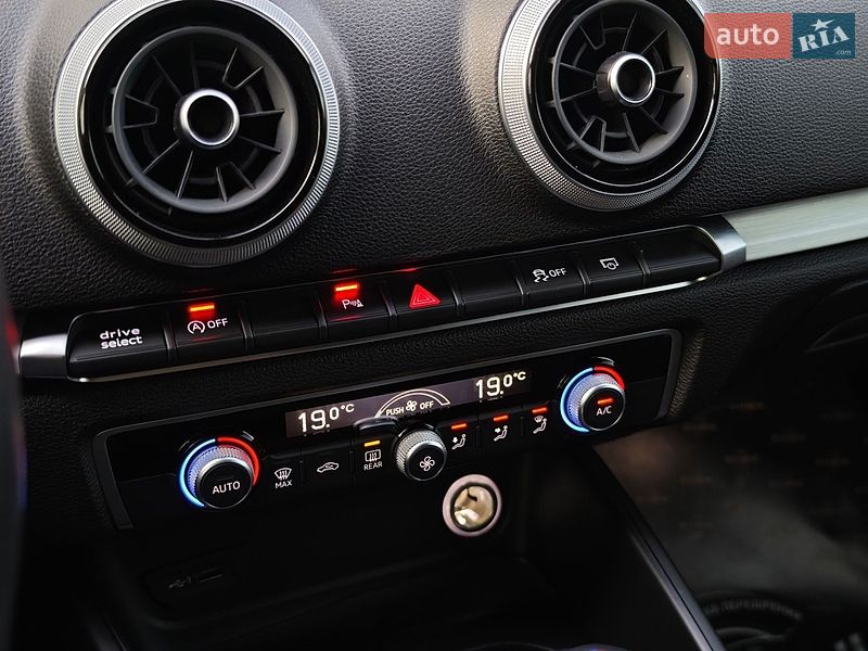 Хетчбек Audi A3 2020 в Луцьку фото 37 Хетчбек Audi A3 2020 в Луцьку