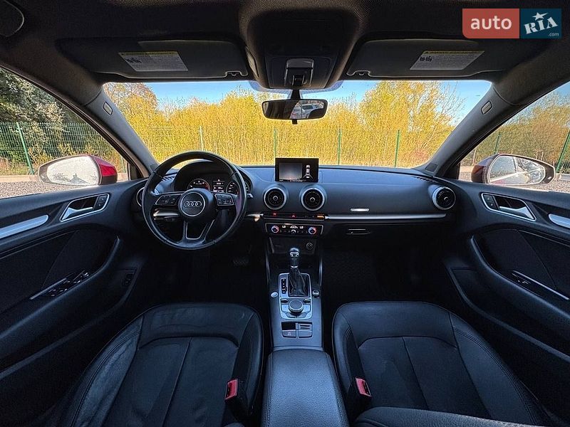 Седан Audi A3 2016 в Дрогобыче