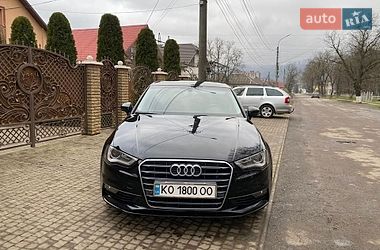 Седан Audi A3 2015 в Сваляве