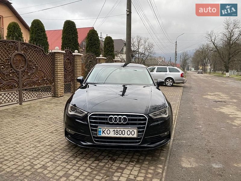 Седан Audi A3 2015 в Сваляве