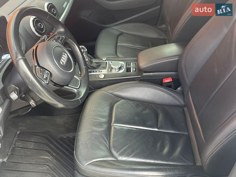 Хетчбек Audi A3 2016 в Львові