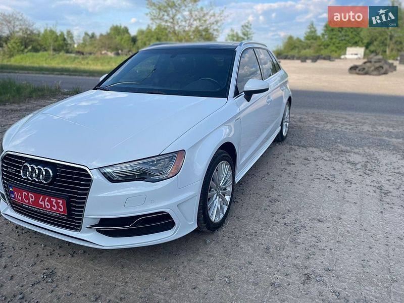 Хетчбек Audi A3 2016 в Львові