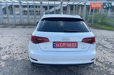 Хетчбек Audi A3 2016 в Львові
