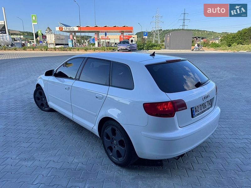 Хетчбек Audi A3 2009 в Мукачевому