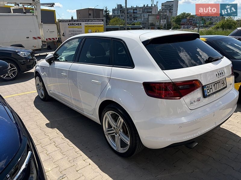 Хэтчбек Audi A3 2015 в Измаиле