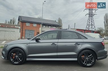 Седан Audi A3 2018 в Вінниці