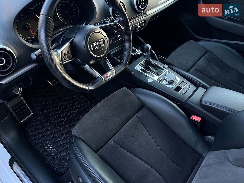 Хетчбек Audi A3 2016 в Києві
