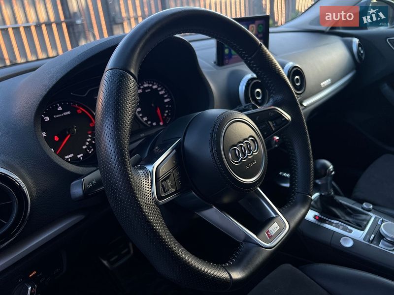 Хетчбек Audi A3 2016 в Києві
