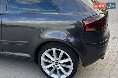Хетчбек Audi A3 2004 в Красилові