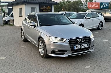 Хетчбек Audi A3 2016 в Іршаві