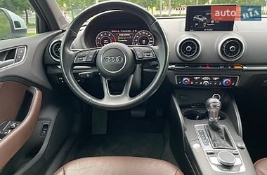 Седан Audi A3 2016 в Кременчуці