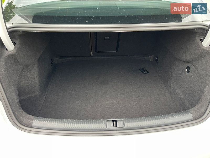 Седан Audi A3 2016 в Кременчуці