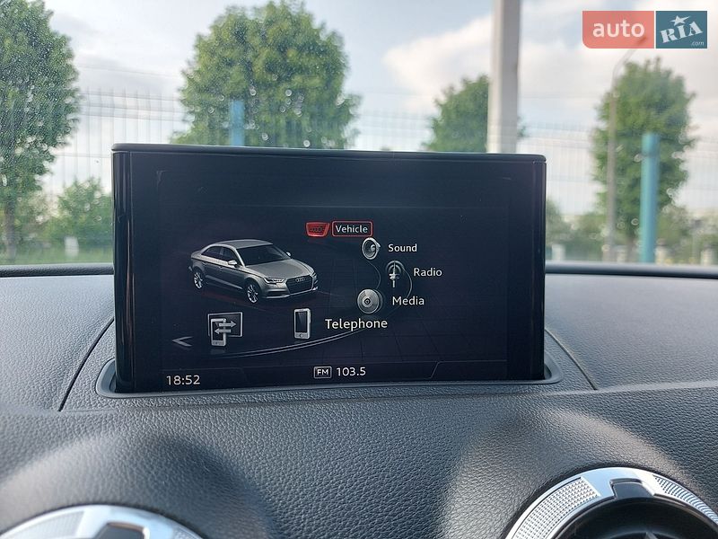 Седан Audi A3 2016 в Дрогобыче