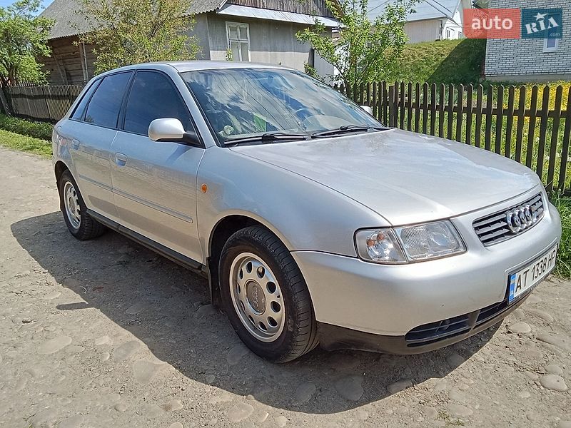 Хэтчбек Audi A3 2000 в Долине