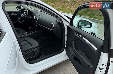 Хетчбек Audi A3 2015 в Стрию