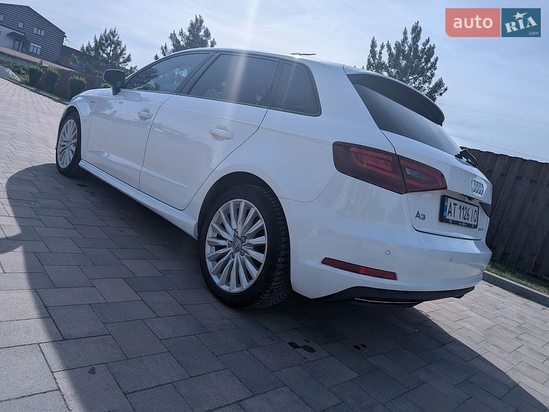 Хэтчбек Audi A3 2015 в Ивано-Франковске