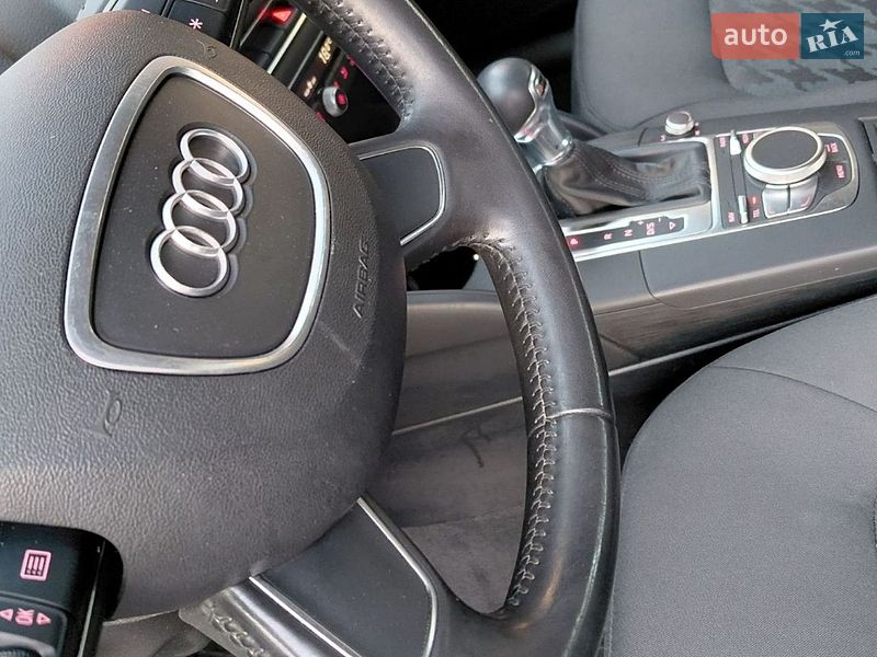 Хетчбек Audi A3 2014 в Бориславі