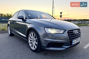 Седан Audi A3 2016 в Киеве