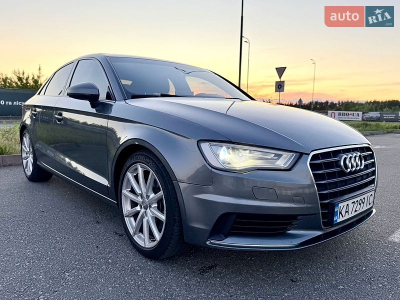 Седан Audi A3 2016 в Киеве