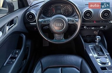 Седан Audi A3 2016 в Киеве