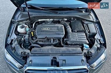 Седан Audi A3 2016 в Киеве